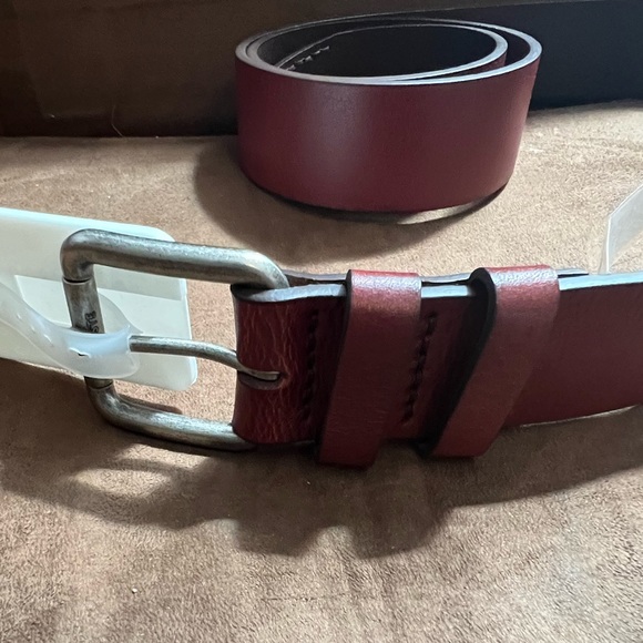 Lacoste Men’s Brown Wide Leather Belt, Size 42 - Picture 5 of 14